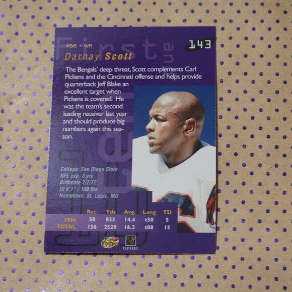 Darnay Scott #143 Football Card - Picture 2 of 2